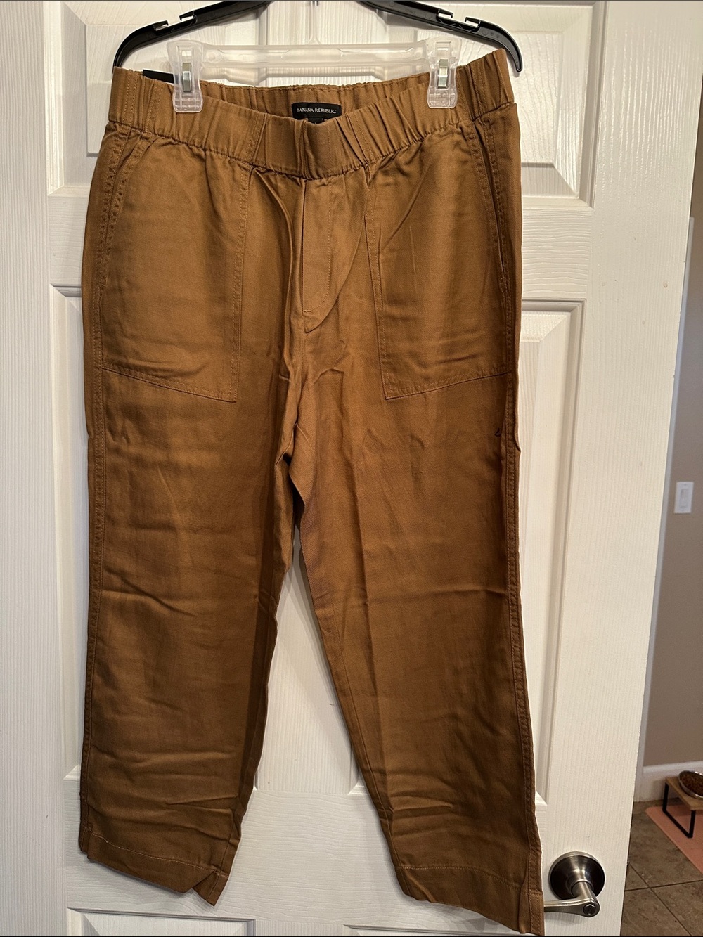 #0002- Banana Republic Tan Pull-On Chino Pants